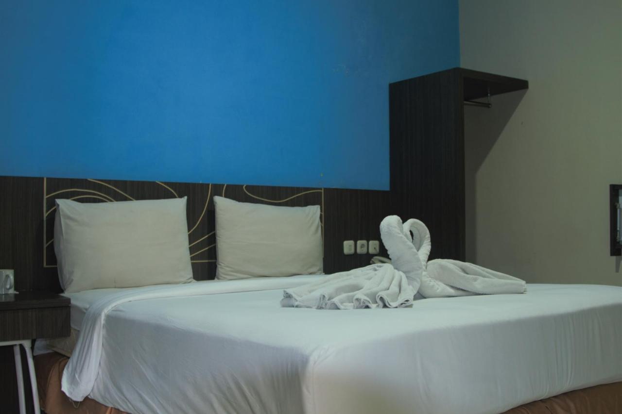 Nutana Hotel Mataram Exterior photo