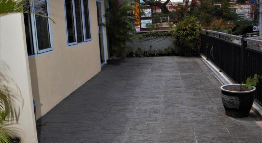 Nutana Hotel Mataram Exterior photo