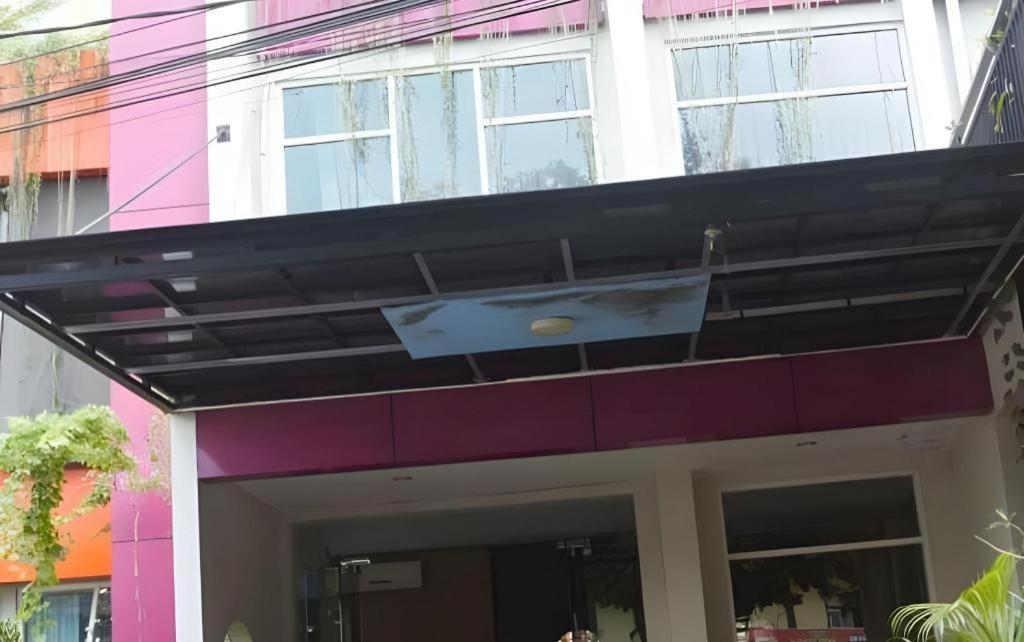Nutana Hotel Mataram Exterior photo