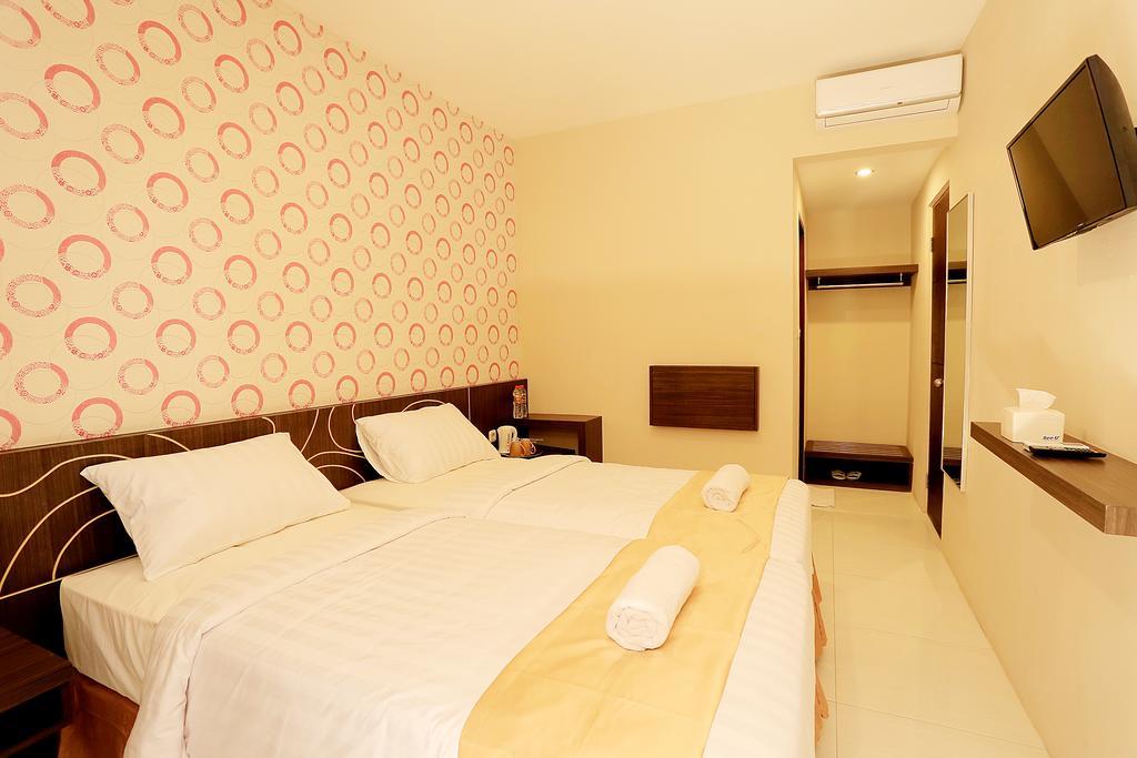 Nutana Hotel Mataram Exterior photo